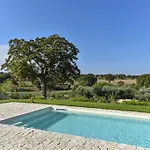 Villa Borgo Aratico